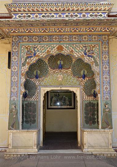 07 City-Palace,_Jaipur_DSC5205_b_H600